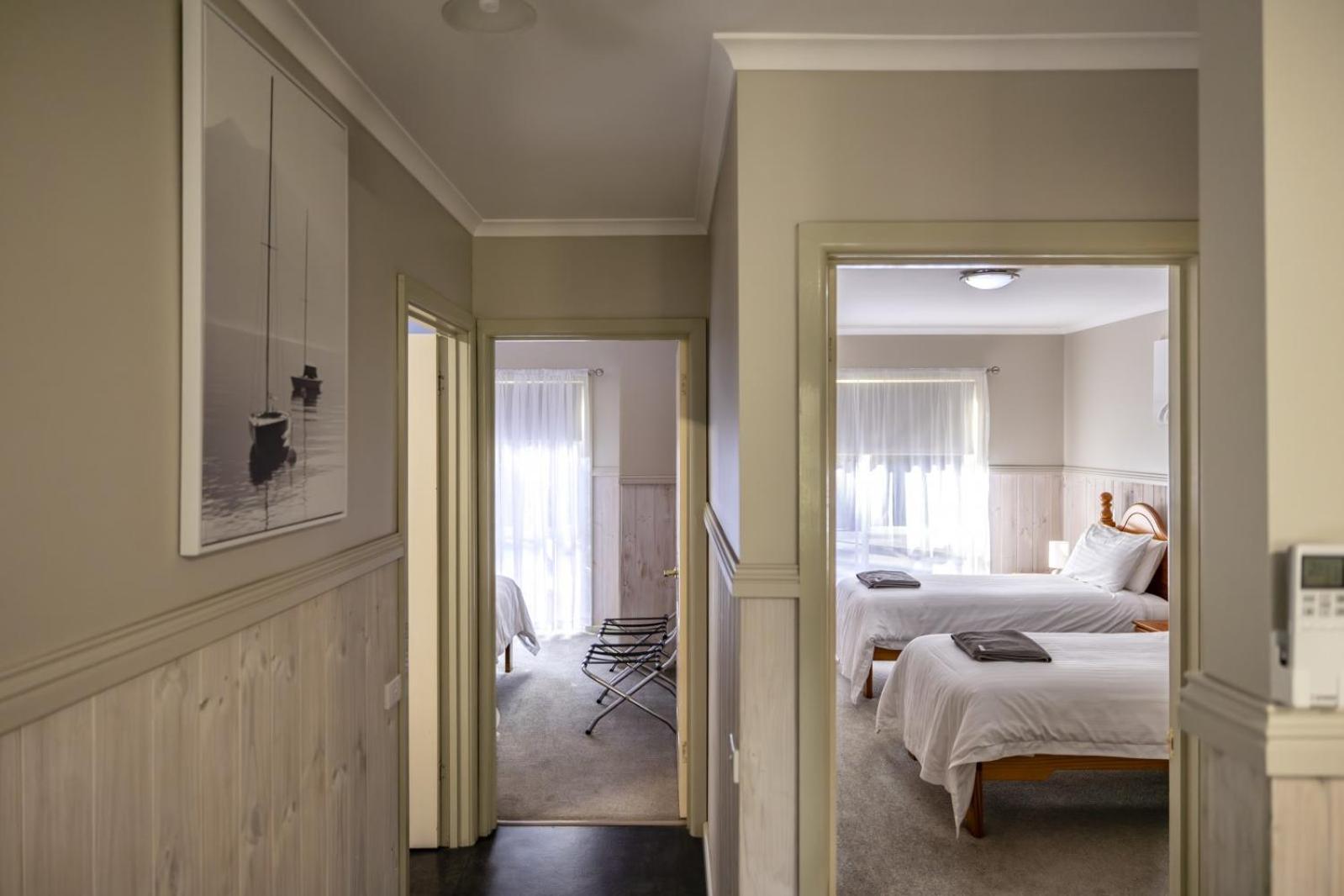 The Crays Accommodation Strahan Esterno foto