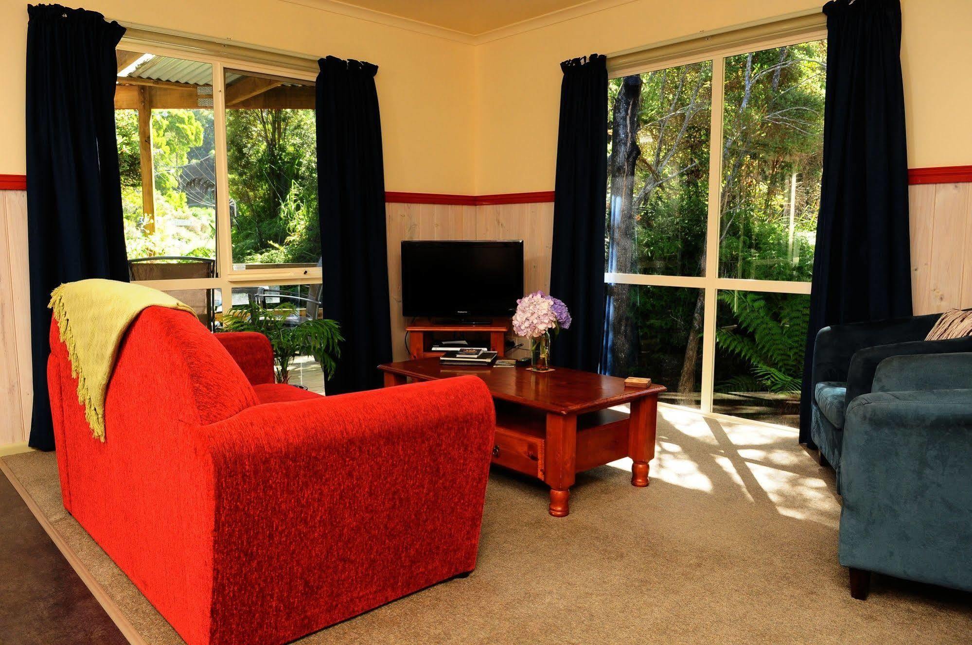 The Crays Accommodation Strahan Esterno foto