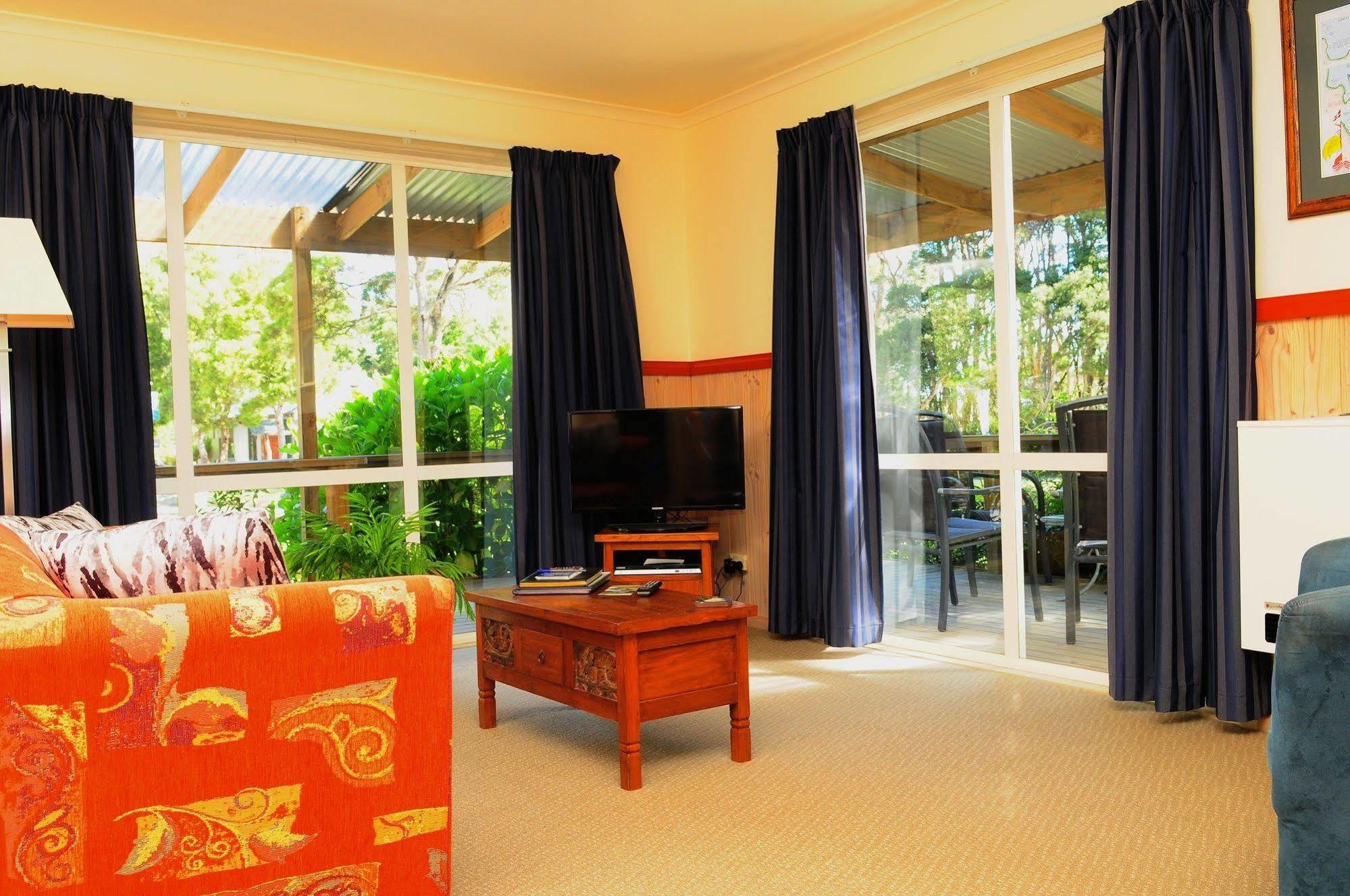 The Crays Accommodation Strahan Esterno foto