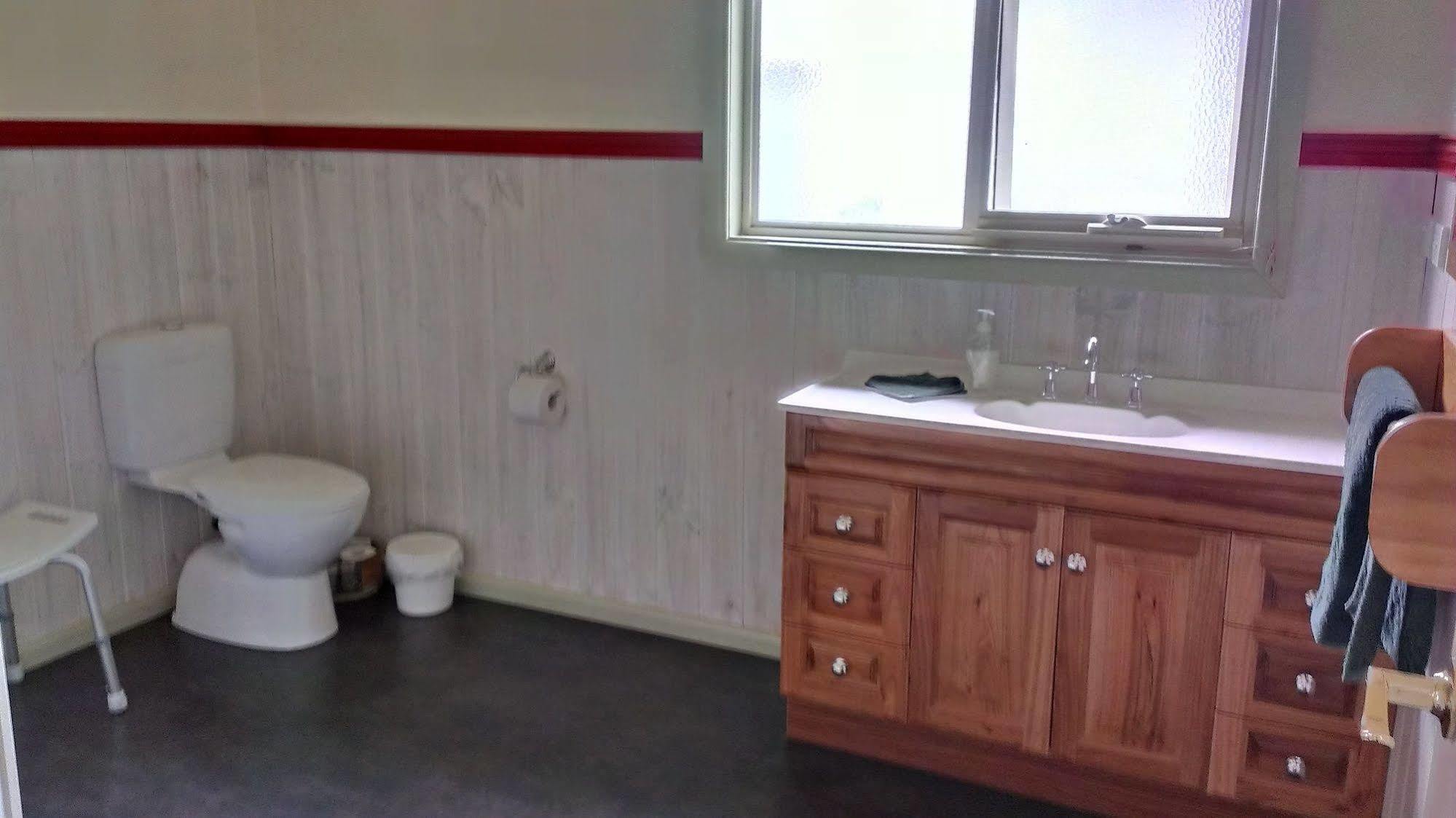 The Crays Accommodation Strahan Esterno foto